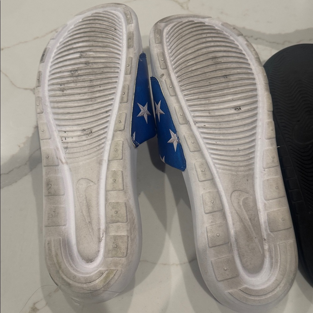 Nike and Pink Slide Sandals Collection - Picture 5 of 13